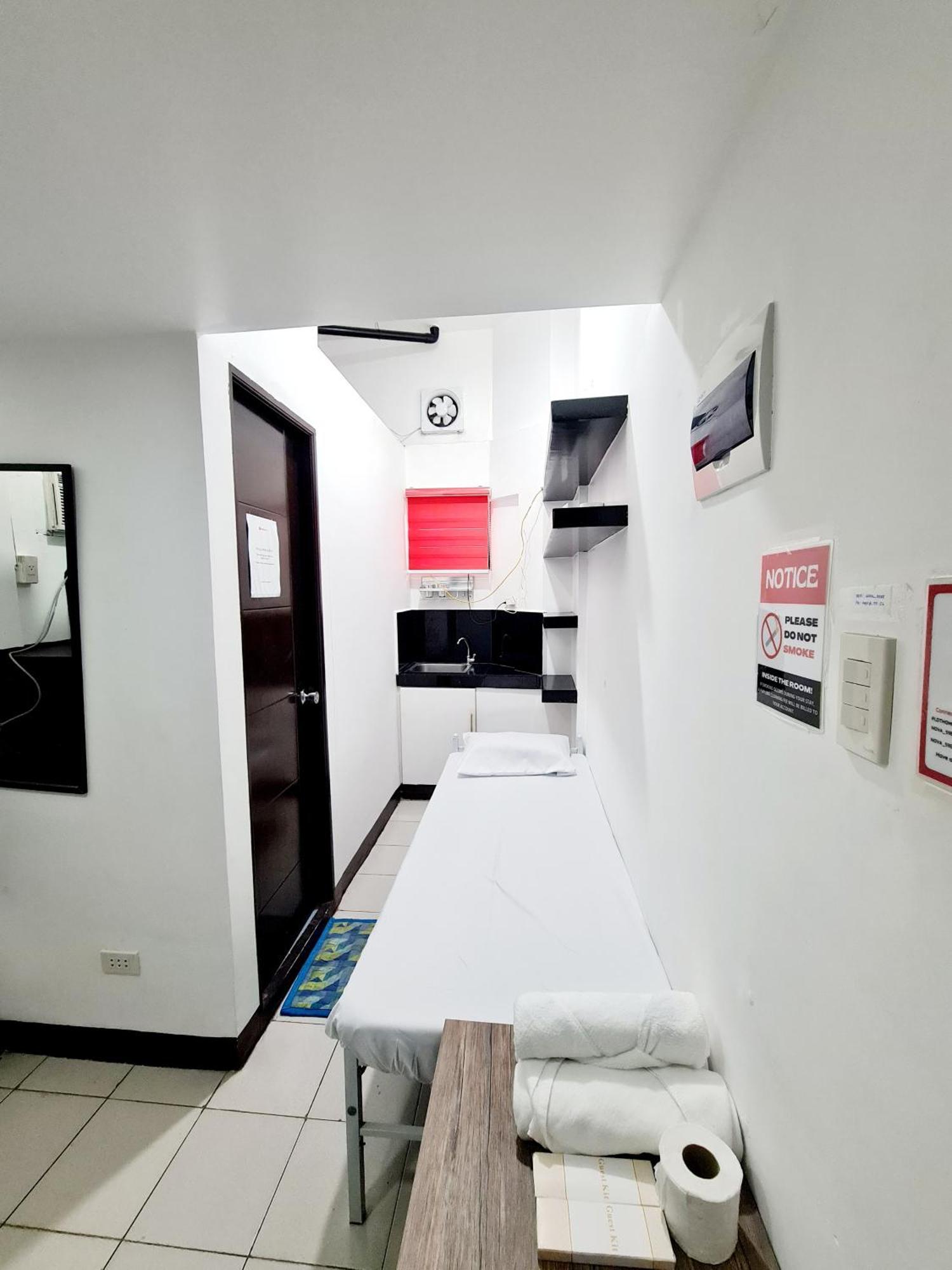 Dasma Lofts Hotel Near Dela Salle Dasma Dasmarinas Extérieur photo